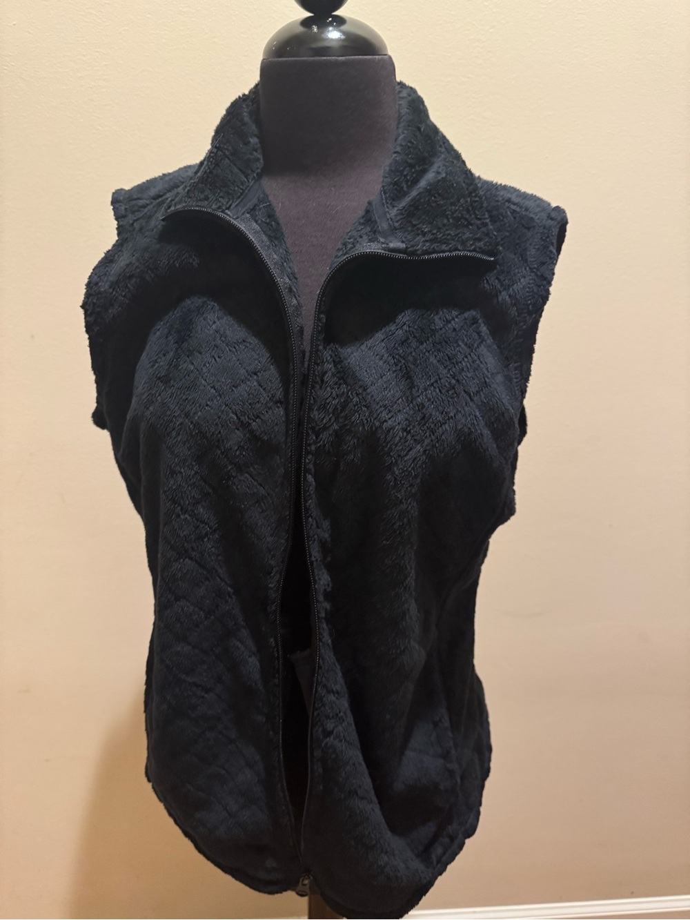 Natural Reflections Black Quilted Fleece Zip Vest
